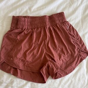 Women's Performance Shorts in Rust